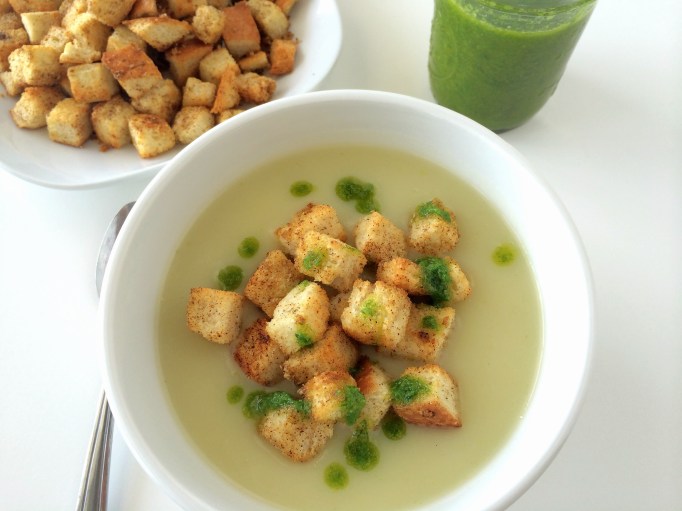 potato leek soup croutons and chive oil_2