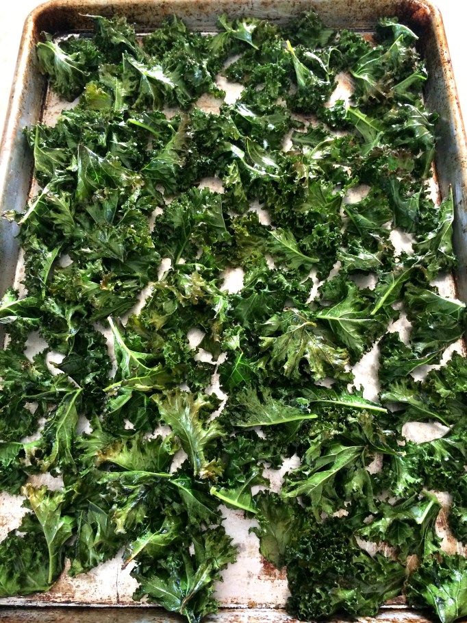 Baked kale for kale dust