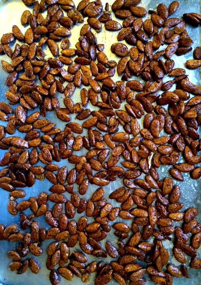 Rosemary & chili roasted almonds_pan