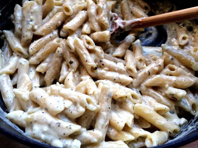 Vegan Garlic Cream Pasta w/ Roasted Broccoli & Mushrooms